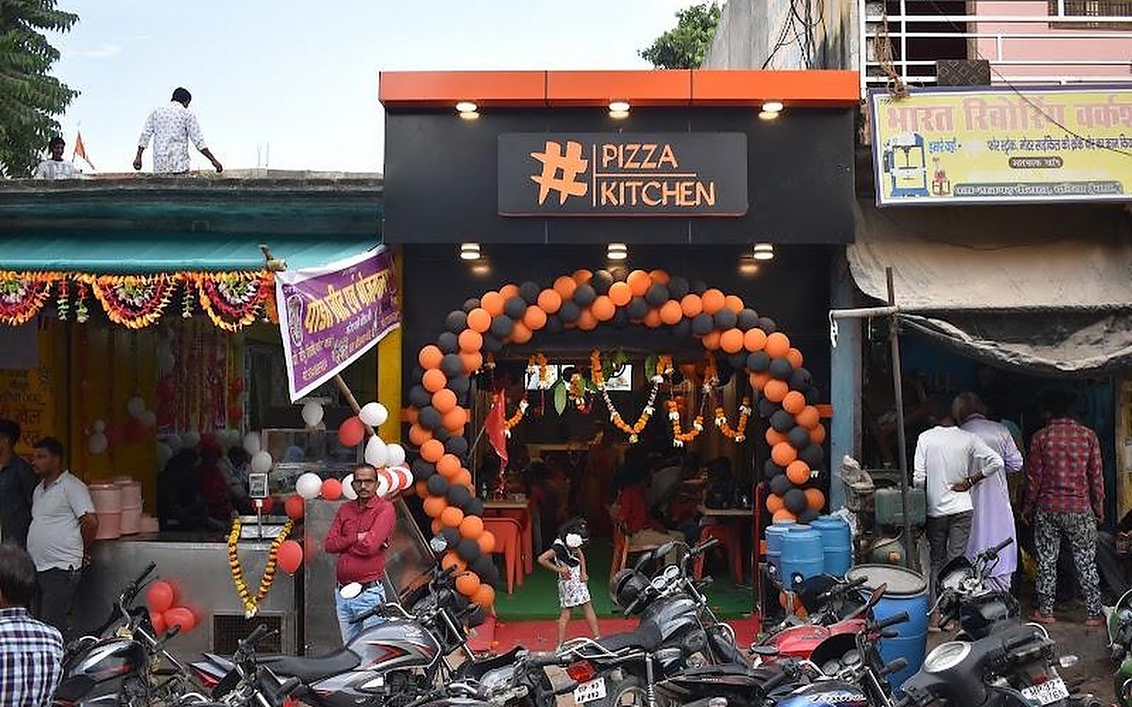 # Pizza Kitchen Datia visiting card