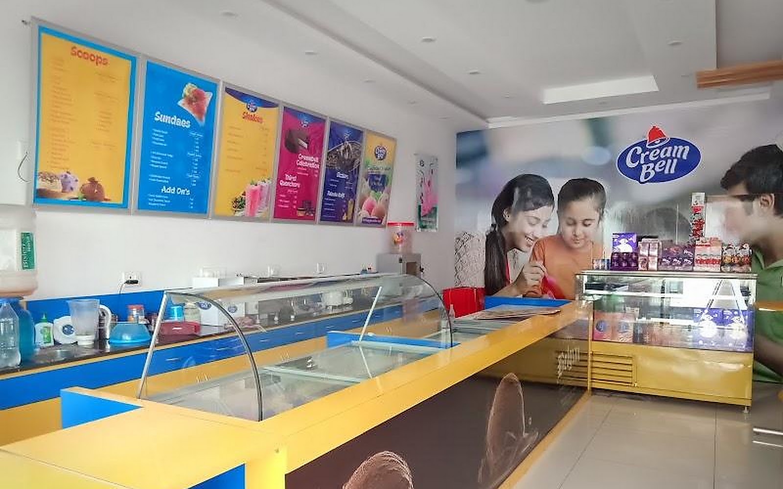 Creambell Shoppe Bulandshahr visiting card