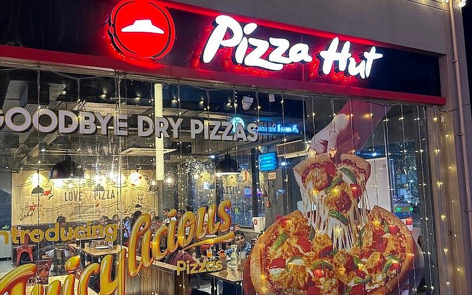 Pizza Hut | Vitthal Udyognagar, Anand visiting card