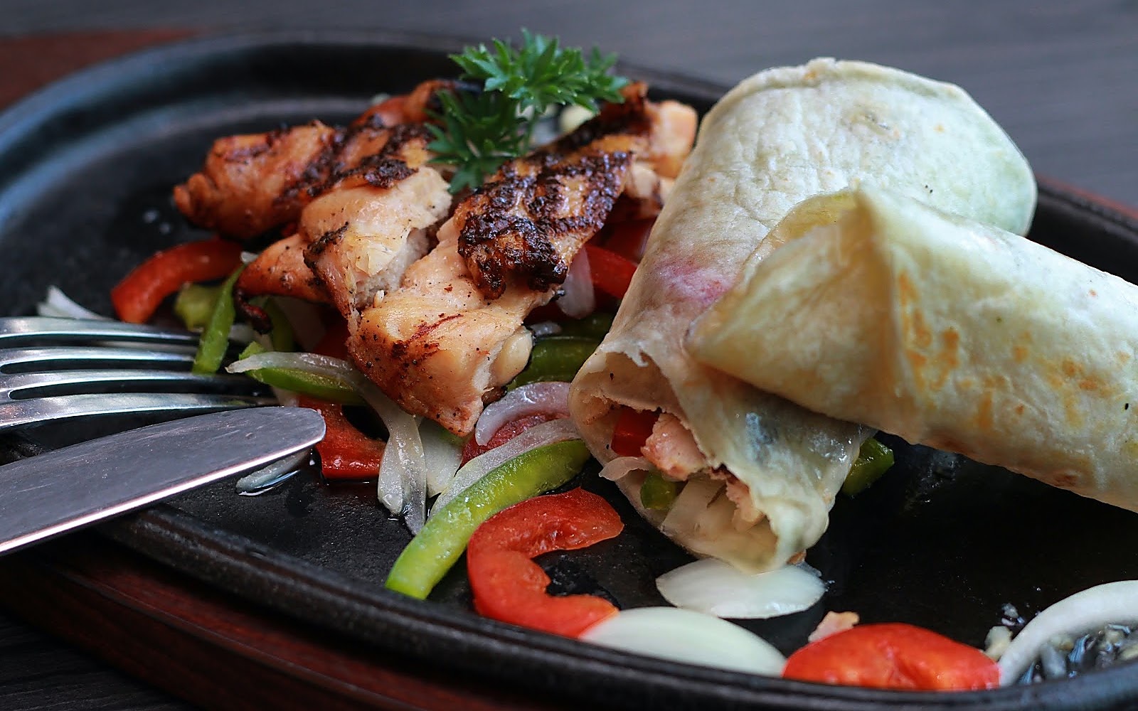 Wrapchick Pizza Forbesganj visiting card