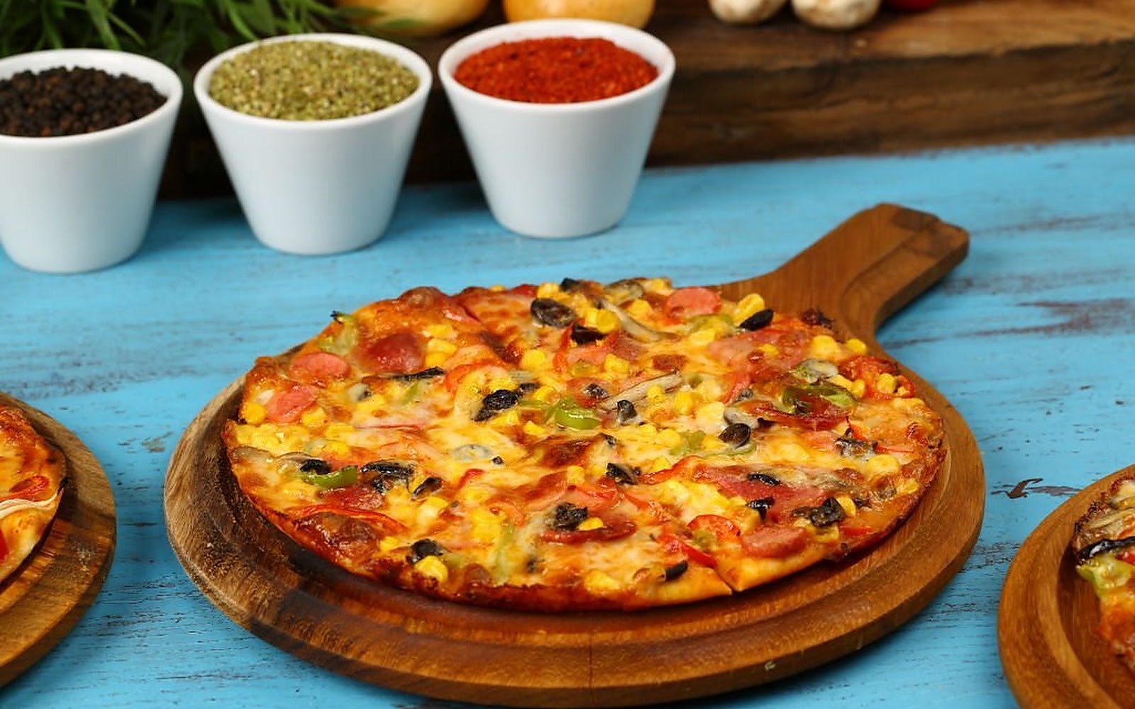 Yummy Pizza Faizabad visiting card